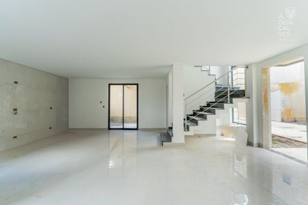 5_photo/94dcfac773.2ae724b164de5597-ATLAS-18feb77b-221e-479f-89fa-cef86236c136.jpg de casa à venda com 3 quartos, 120m² em Uberaba, Curitiba