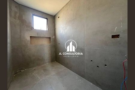 3_photo/94dcfac773.5b5fb0faa7a19bd4-ATLAS-1baf6637-f2a7-4b34-bd8e-edb16dcb67a0.jpg de casa à venda com 3 quartos, 222m² em Uberaba, Curitiba