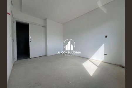 4_photo/94dcfac773.5b5fb0faa7a19bd4-ATLAS-1d94adb0-9e32-4c1a-929c-c67a57c5eece.jpg de casa à venda com 3 quartos, 222m² em Uberaba, Curitiba