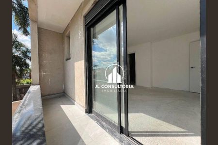 11_photo/94dcfac773.5b5fb0faa7a19bd4-ATLAS-4f12bd43-159a-489a-96f7-28e27a84f4cc.jpg de casa à venda com 3 quartos, 222m² em Uberaba, Curitiba