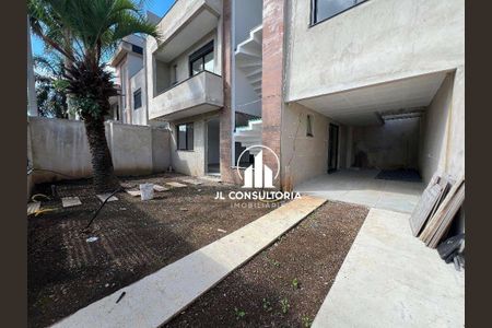 4_photo/94dcfac773.5b5fb0faa7a19bd4-ATLAS-565dd5e4-2cfa-4589-b7b2-bd492e070288.jpg de casa à venda com 3 quartos, 222m² em Uberaba, Curitiba