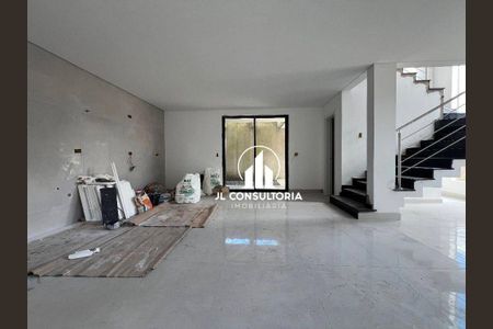 7_photo/94dcfac773.5b5fb0faa7a19bd4-ATLAS-9da13903-6f9a-4ead-aad9-8a07a278efb8.jpg de casa à venda com 3 quartos, 222m² em Uberaba, Curitiba