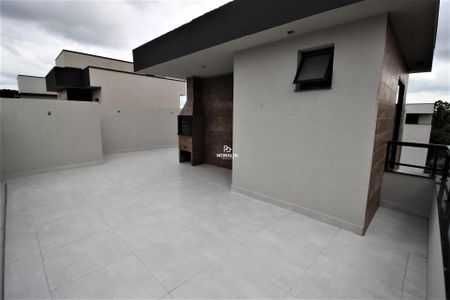 32_photo/94dcfac773.81f9d4d34528d849-ATLAS-ba8ac861-5836-4f8e-9d2e-7df37e466b68.jpg de casa à venda com 3 quartos, 160m² em Uberaba, Curitiba