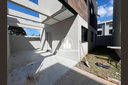 2_photo/94dcfac773.f2ed236aecaa8a04-ATLAS-7a5e9a12-f262-4e5c-b38e-93cd6ec358c0.jpg de casa à venda com 3 quartos, 198m² em Uberaba, Curitiba