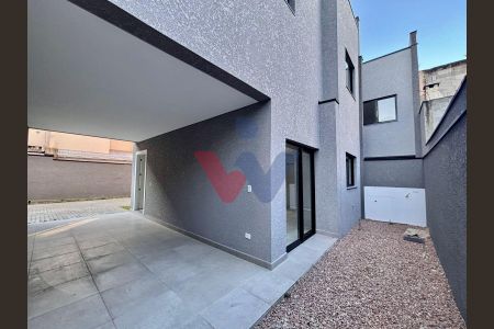 4_photo/94dcfac7a9.18d35e9b3b089d06-ATLAS-2aa64989-b6e7-48ee-a776-348bcdbc7b18.jpg de casa à venda com 3 quartos, 124m² em Uberaba, Curitiba