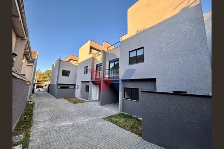 5_photo/94dcfac7a9.18d35e9b3b089d06-ATLAS-2c94e6af-735a-438d-ab7c-f2e5d2bc4c44.jpg de casa à venda com 3 quartos, 124m² em Uberaba, Curitiba