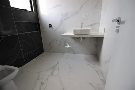 15_photo/94dcfac7a9.e6f02a1e96aef2b1-ATLAS-6e36e92b-a701-4a1d-940f-f2605ab9e7c1.jpg de casa à venda com 3 quartos, 151m² em Uberaba, Curitiba