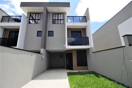 3_photo/94dcfac7a9.e6f02a1e96aef2b1-ATLAS-7f5b21e2-24b7-461d-9ed8-6e371d766a5d.jpg de casa à venda com 3 quartos, 151m² em Uberaba, Curitiba