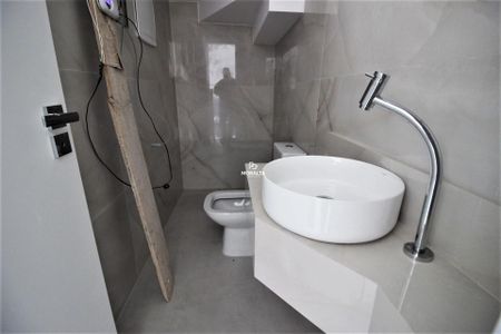 6_photo/94dcfac7a9.e6f02a1e96aef2b1-ATLAS-d47b412e-5ab1-435d-9c9a-a077ac80a223.jpg de casa à venda com 3 quartos, 151m² em Uberaba, Curitiba