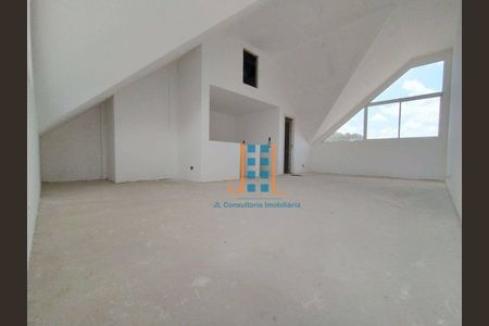 6_photo/94dcfac7c5.1c6ddeb994718a0c-ATLAS-ff1faf8d-edf7-4476-a0ba-a390b79496df.jpg de casa à venda com 3 quartos, 190m² em Uberaba, Curitiba