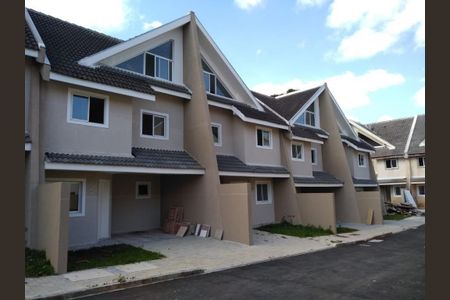 5_photo/94dcfac7c5.b4b4ea4450a4f201-ATLAS-cf6fc2dc-4ac5-4afe-aaea-976d462670a2.jpg de casa à venda com 3 quartos, 180m² em Uberaba, Curitiba