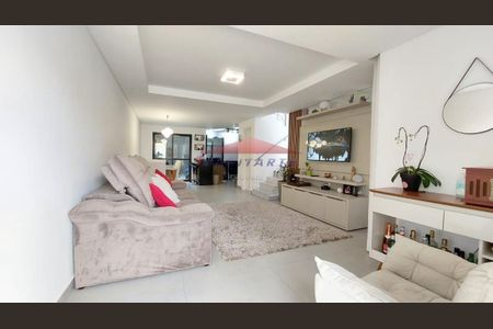 5_photo/94dcfac7cf.9c9e9e0d664f5639-ATLAS-3652ea60-8ba3-409c-b763-5938f7cd9cd8.jpg de casa para alugar com 3 quartos, 135m² em Uberaba, Curitiba