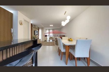 17_photo/94dcfac7cf.c04f12ddf7ab1f99-ATLAS-15f47f3f-3e2e-4234-addc-6a6318f027e5.jpg de casa à venda com 3 quartos, 135m² em Uberaba, Curitiba