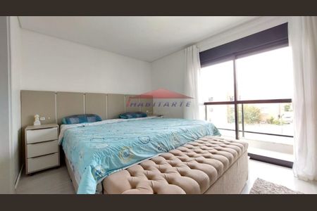 39_photo/94dcfac7cf.c04f12ddf7ab1f99-ATLAS-23aafb77-2edb-4b61-acad-c22e95197f47.jpg de casa à venda com 3 quartos, 135m² em Uberaba, Curitiba