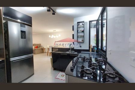 21_photo/94dcfac7cf.c04f12ddf7ab1f99-ATLAS-56b9fff0-e6bc-46e7-a488-eccaaefc293e.jpg de casa à venda com 3 quartos, 135m² em Uberaba, Curitiba