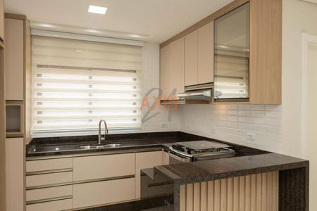 8_photo/94dcfac839.4073f2e37c8c9f05-ATLAS-6a1e4e69-ca8a-4beb-813a-31bbb9e0b8ca.jpg de casa à venda com 3 quartos, 122m² em Uberaba, Curitiba