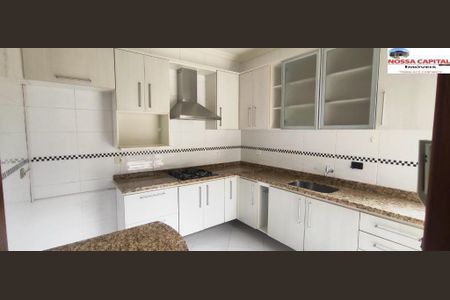 17_photo/94dcfac85d.e1ae2961e4dbc207-ATLAS-4a2e7e7c-3cf7-4a01-937a-e5ea5c83b23e.jpg de casa à venda com 3 quartos, 124m² em Uberaba, Curitiba