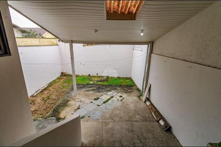 3_photo/94dcfac87f.527d2e055a247cfd-ATLAS-295c5584-0be8-453d-8fe4-bdf2a7621449.jpg de casa para alugar com 3 quartos, 134m² em Uberaba, Curitiba