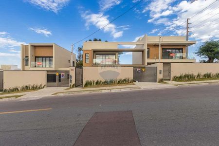 2_photo/94dcfac935.e1e153c848220f28-ATLAS-0b6eebfa-9935-4458-91c9-3a1dafab7f95.jpg de casa à venda com 3 quartos, 145m² em Uberaba, Curitiba