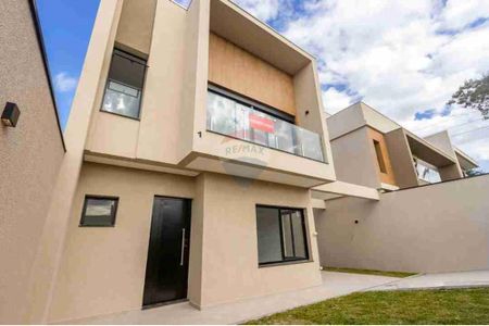 9_photo/94dcfac937.115f481bcac1538b-ATLAS-11f41ec4-3d10-412a-a854-c7eb070b8b18.jpg de casa à venda com 3 quartos, 145m² em Uberaba, Curitiba