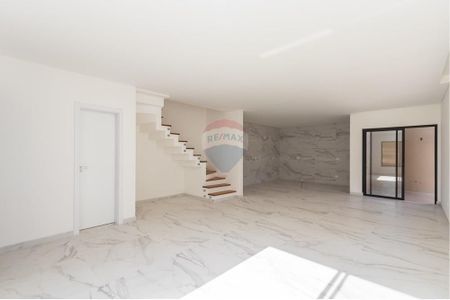 24_photo/94dcfac937.115f481bcac1538b-ATLAS-4183b6cd-7b5c-4964-9eec-94ecd55f6510.jpg de casa à venda com 3 quartos, 145m² em Uberaba, Curitiba