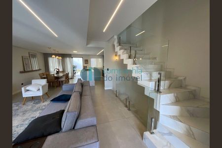 9_photo/94dcfac939.0e5883cd31689f99-ATLAS-344197e8-c832-4fb2-8521-8dee8e702cb5.jpg de casa à venda com 0 quarto, 240m² em Uberaba, Curitiba