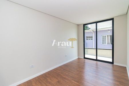 5_photo/94dcfac93d.a092227452ef5b5b-ATLAS-5e33d6d4-b105-41dd-bc84-9cc2995cf165.jpg de casa à venda com 3 quartos, 147m² em Uberaba, Curitiba