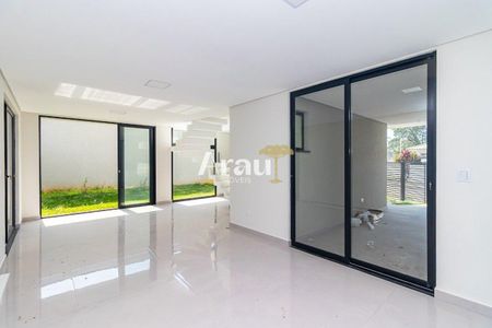 11_photo/94dcfac93d.a092227452ef5b5b-ATLAS-90cbab8f-b9e5-4b22-b3d3-d0bcb7ba781d.jpg de casa à venda com 3 quartos, 147m² em Uberaba, Curitiba