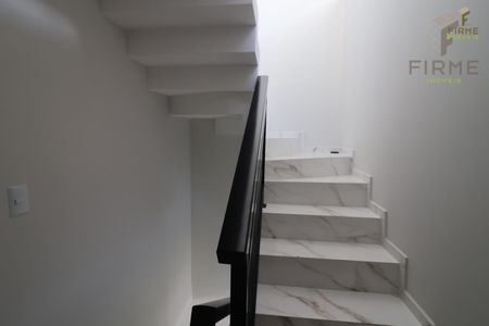 25_photo/94dcfac947.c8a0198fcbf31d64-ATLAS-3778903d-83c6-478e-a8f0-35e7b2ab2f1d.jpg de casa à venda com 3 quartos, 187m² em Uberaba, Curitiba