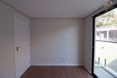 27_photo/94dcfac947.c8a0198fcbf31d64-ATLAS-73c5fbb6-8994-4142-a772-c73d5491ab4d.jpg de casa à venda com 3 quartos, 187m² em Uberaba, Curitiba