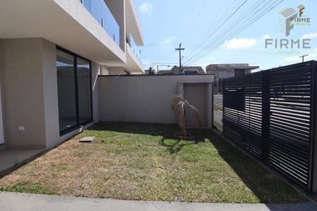 42_photo/94dcfac947.c8a0198fcbf31d64-ATLAS-d67541af-19c5-4050-8d48-cfcdc6532deb.jpg de casa à venda com 3 quartos, 187m² em Uberaba, Curitiba