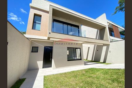 2_photo/94dcfac949.e52ff462fd0b6698-ATLAS-aa0a1a5b-dcf4-4ee7-b727-1cc6920ff437.jpg de casa à venda com 3 quartos, 145m² em Uberaba, Curitiba