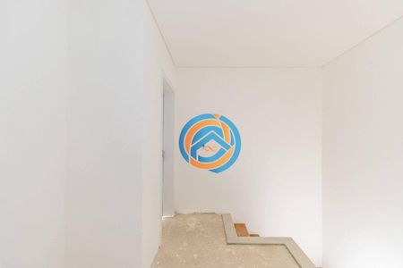 7_photo/94dcfac949.f87b1e5be029f132-ATLAS-57b3d0b4-1ff8-439f-8fd9-e3e9a088d778.jpg de casa à venda com 3 quartos, 145m² em Uberaba, Curitiba