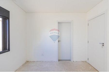 21_photo/94dcfac94d.96ab9a77f00113ea-ATLAS-df5a329f-97e5-4514-a3c0-3fe5e2443fd0.jpg de casa à venda com 3 quartos, 145m² em Uberaba, Curitiba