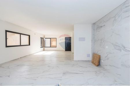 13_photo/94dcfac94d.96ab9a77f00113ea-ATLAS-e92fe9e7-3b62-4878-bd46-ed37c312c6fa.jpg de casa à venda com 3 quartos, 145m² em Uberaba, Curitiba