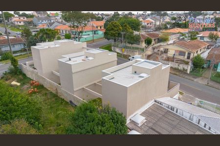 8_photo/94dcfac94d.eaa74465c4979ed1-ATLAS-397f49da-da58-410e-8ef2-36b5d2408f49.jpg de casa à venda com 3 quartos, 145m² em Uberaba, Curitiba