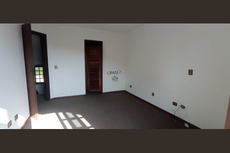 39_photo/94dcfaca7f.609d43e585a2b3c1-ATLAS-158b85a6-ca26-454e-b70e-277580ee7cb4.jpg de casa à venda com 4 quartos, 307m² em Uberaba, Curitiba