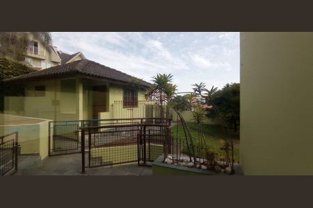 30_photo/94dcfaca7f.609d43e585a2b3c1-ATLAS-1c66f50f-3b8e-4f2a-ace8-777ec0cb6e4f.jpg de casa à venda com 4 quartos, 307m² em Uberaba, Curitiba