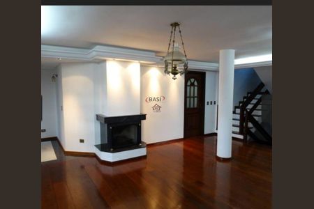 4_photo/94dcfaca7f.609d43e585a2b3c1-ATLAS-941a7d19-8777-4d12-b092-8cfa6d095b75.jpg de casa à venda com 4 quartos, 307m² em Uberaba, Curitiba