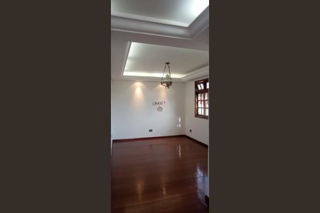 8_photo/94dcfaca7f.609d43e585a2b3c1-ATLAS-bfe8dabc-eb3b-4ec9-89a9-7527d8ef3ffb.jpg de casa à venda com 4 quartos, 307m² em Uberaba, Curitiba