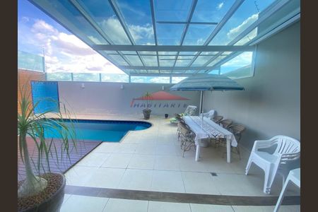 4_photo/94dcfaca83.b63fb19834d8465e-ATLAS-1e9fe264-1a5d-4e51-805a-4d266645e135.jpg de casa à venda com 3 quartos, 330m² em Uberaba, Curitiba