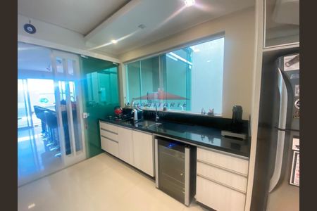 7_photo/94dcfaca83.b63fb19834d8465e-ATLAS-2b04d196-28df-46ad-8b3a-977fe2d29cda.jpg de casa à venda com 3 quartos, 330m² em Uberaba, Curitiba