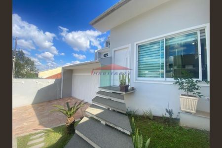 9_photo/94dcfaca83.b63fb19834d8465e-ATLAS-d51392a8-613a-4c90-9c8c-135fb2d9a45b.jpg de casa à venda com 3 quartos, 330m² em Uberaba, Curitiba