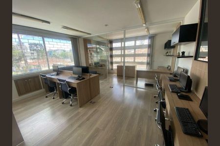 9_photo/94dcfacbf7.ceff8192393c33de-ATLAS-59e12dd7-29a5-4d5b-b825-7c0be9a53da8.jpg de casa à venda com 0 quarto, 124m² em Uberaba, Curitiba