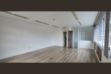 3_photo/94dcfacbfb.69530a6104d48ca1-ATLAS-1635ef47-1bdc-44ea-b86d-dcb8fda01341.jpg de casa à venda com 0 quarto, 123m² em Uberaba, Curitiba