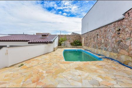 25_photo/94dcfacc03.115564eb537a264a-ATLAS-2decc2c9-5d56-4159-9cc9-d030dceb9676.jpg de casa à venda com 4 quartos, 332m² em Uberaba, Curitiba