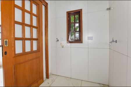 15_photo/94dcfacc03.115564eb537a264a-ATLAS-b5613e4f-99fa-4ef0-bd87-a5b8e4de8c25.jpg de casa à venda com 4 quartos, 332m² em Uberaba, Curitiba