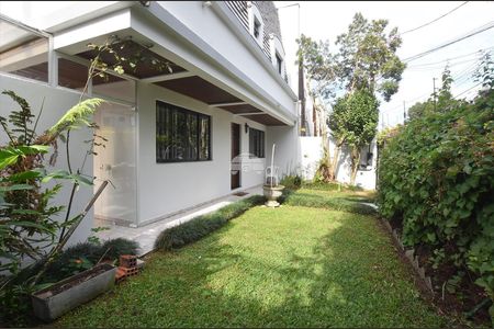 33_photo/94dcfacc95.3e6957092a4c223d-ATLAS-3dfbeac1-ca13-423e-be78-e39ef1b9a1e6.jpg de casa à venda com 5 quartos, 160m² em Uberaba, Curitiba