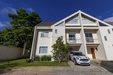 23_photo/94dcfacc9b.76fc8fe533e2dbe5-ATLAS-2b58e3c7-a29d-490d-9aca-29cbc4813ef9.jpg de casa à venda com 3 quartos, 175m² em Uberaba, Curitiba