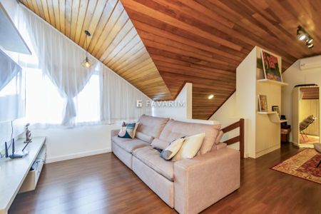 29_photo/94dcfacc9b.76fc8fe533e2dbe5-ATLAS-4dceb4b4-91f8-4049-9da6-47b63dffb579.jpg de casa à venda com 3 quartos, 175m² em Uberaba, Curitiba